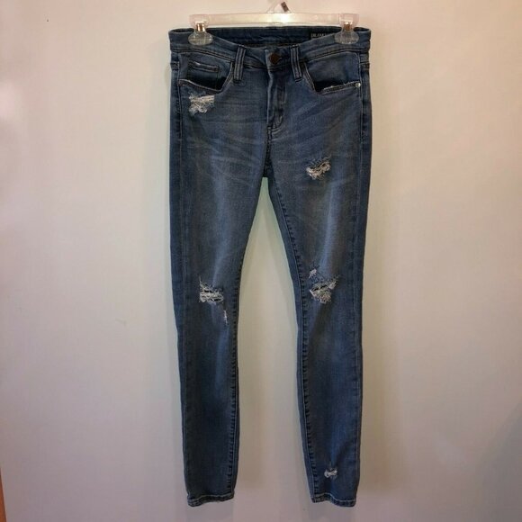 BlankNyc Womens Size 27 Medium Wash Blue Distressed Straight Leg Denim Jeans - Picture 4 of 11